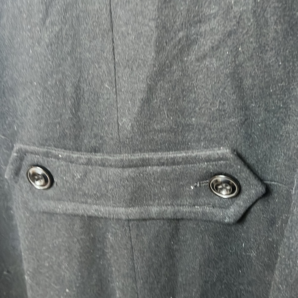 Classy Black Giacca Coat with Faux Fur Collar - Picture 6 of 7